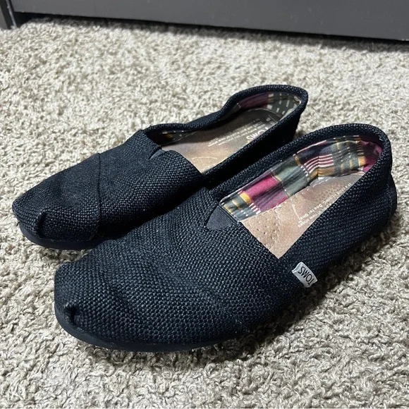 TOMS Alpargata Black Slip-On Shoes, Size 8 - Picture 2 of 8